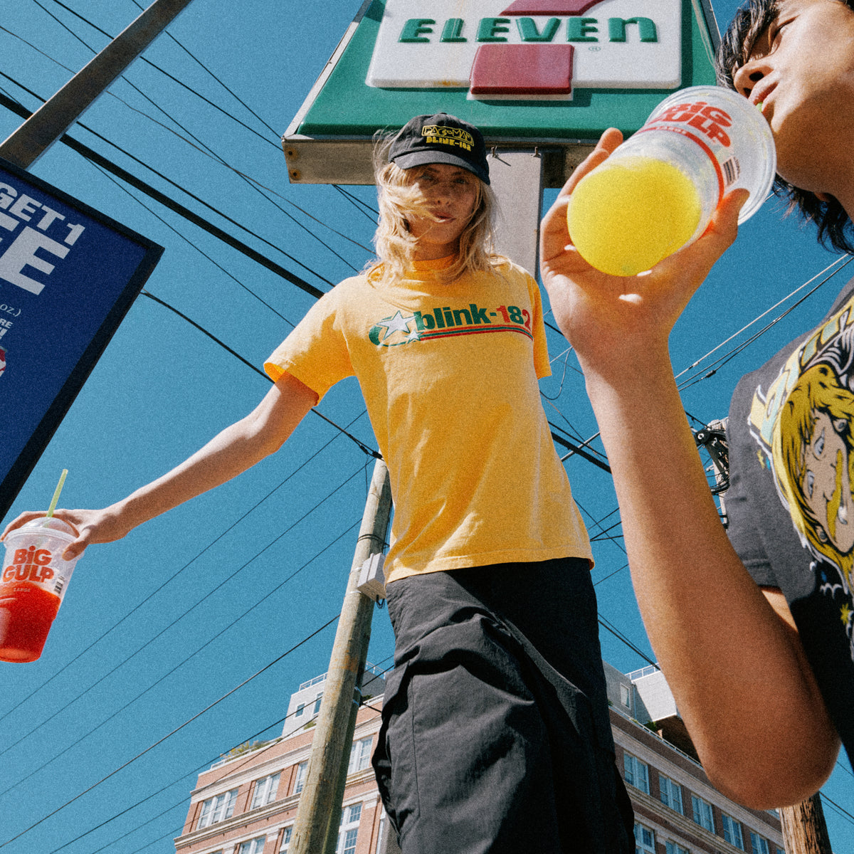 7-11 x BLINK-182 Gold Star T-Shirt Model 1
