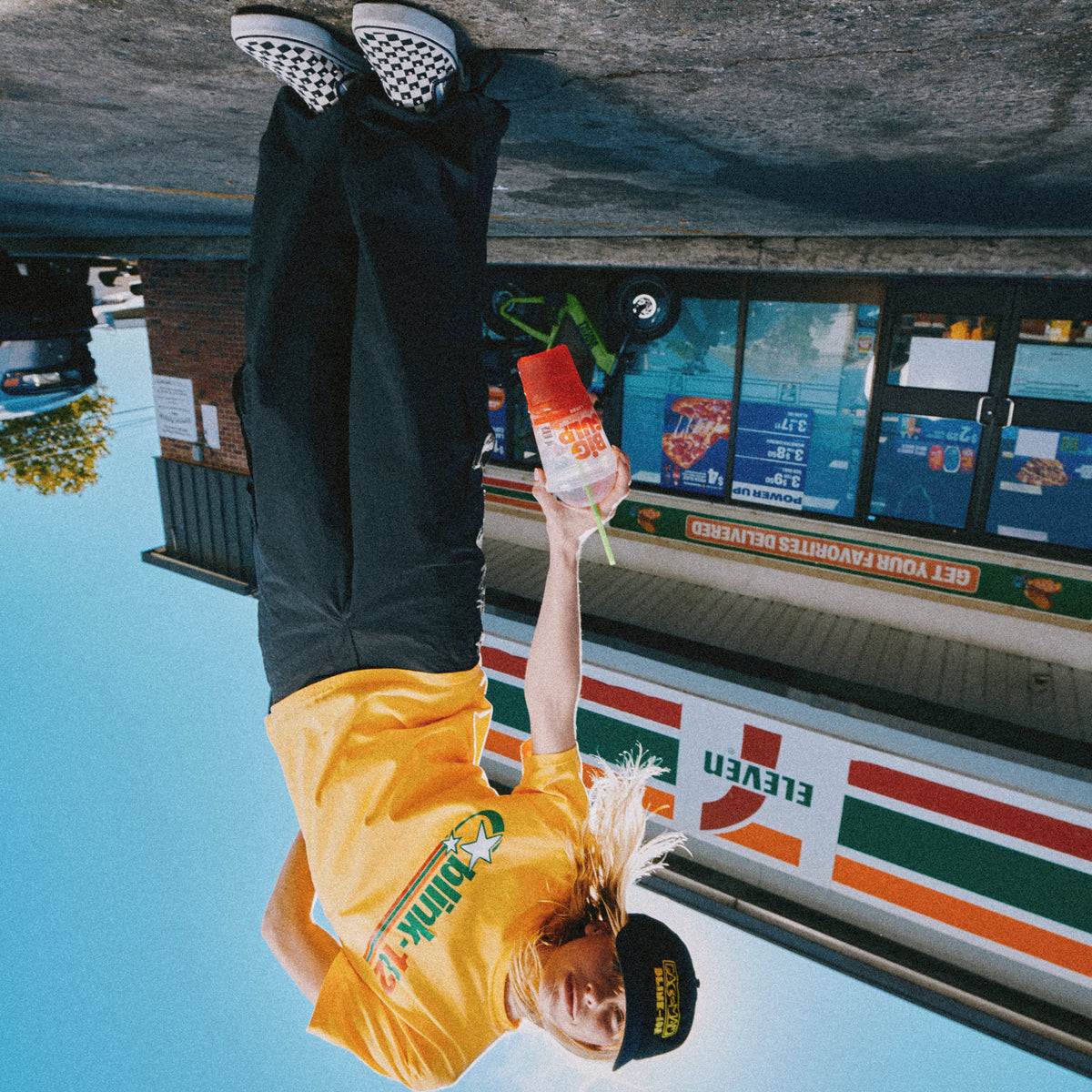 7-11 x BLINK-182 Gold Star T-Shirt Model 3