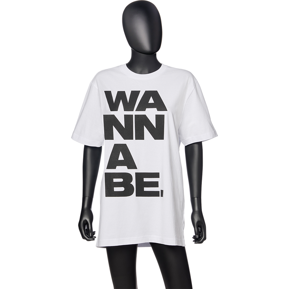 Wannabe Oversized T-Shirt Model