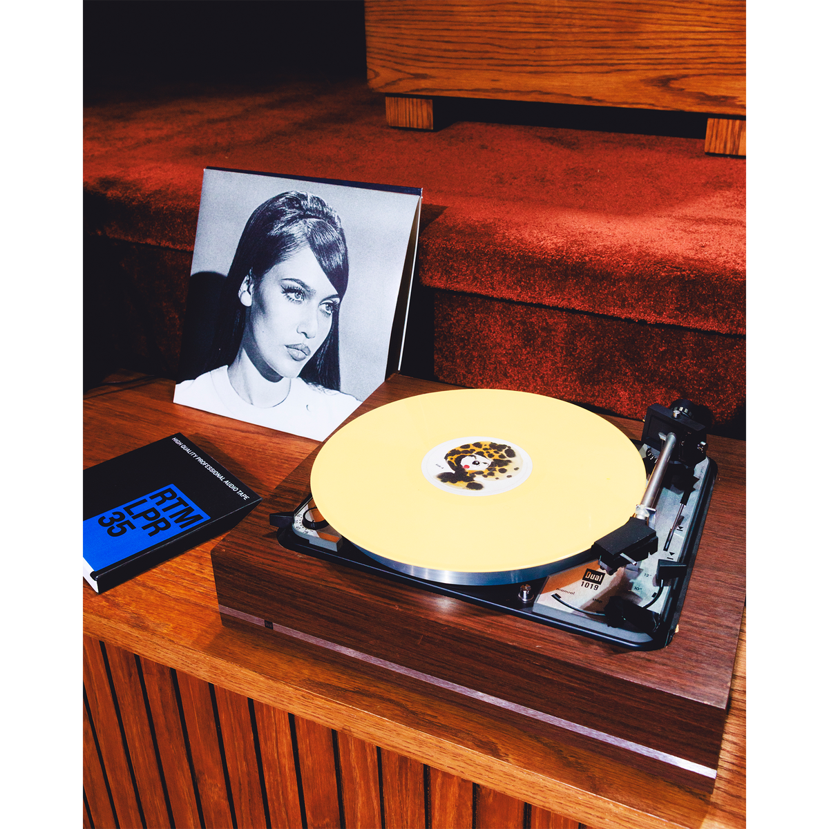 Visitor: Deluxe Unplugged (Buttery Yellow LP) Player